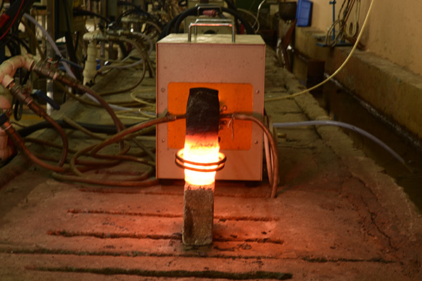 超導(dǎo)感應(yīng)加熱設(shè)備加熱溫度