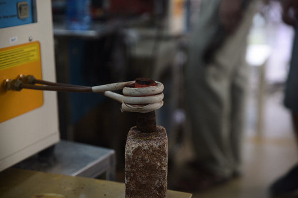 低頻感應(yīng)加熱工藝