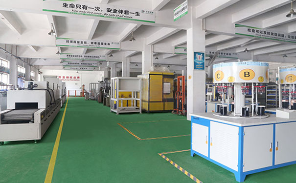 高頻感應焊機車間