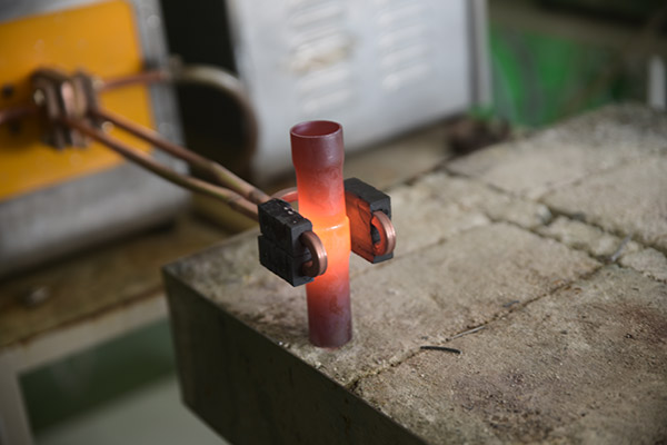 小型高頻感應(yīng)加熱要求